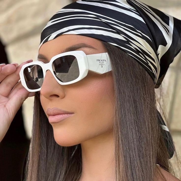 white prada italy\ برادا ايطالي بيضاء - Image 2