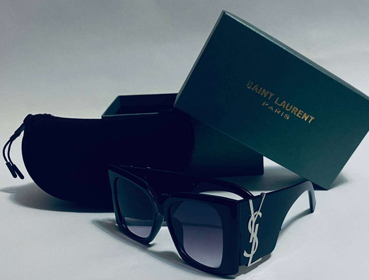 winter YSL silver and black - Image 3